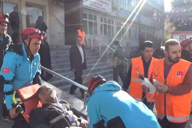 Acil sağlık hizmetlerinde afet ve acil durum tatbikatı yapıldı