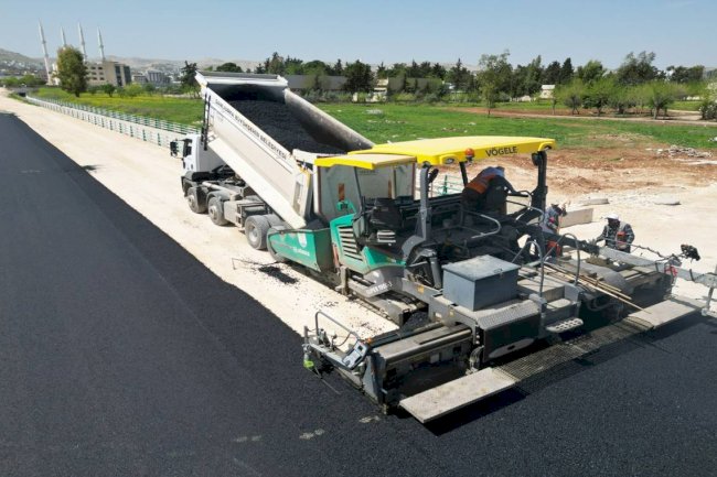 Büyükşehir'den Akçakale yolunda asfalt çalışması