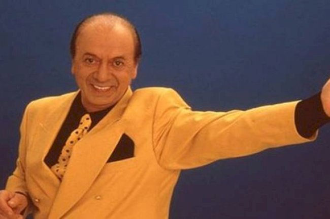 Ünlü sunucu Erkan Yolaç hayatını kaybetti
