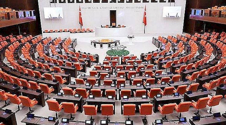 Öğretmenlere 1 maaş ikramiye teklifi Meclis'e sunuldu