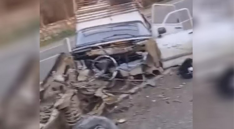 Urfa'da feci kaza! Otomobil ikiye bölündü