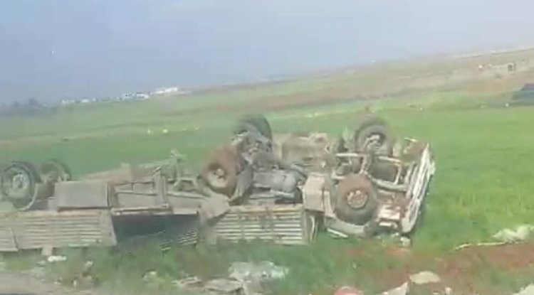 Suruç yolunda kaza! TIR şarampole devrildi