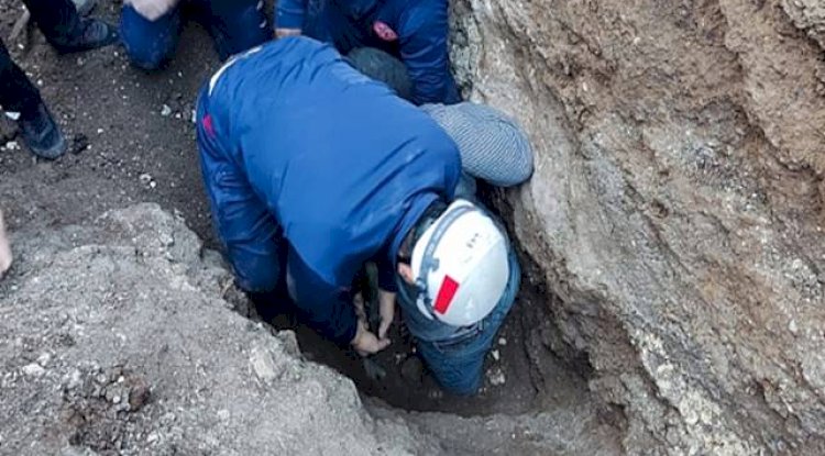 Maden ocağında göçük! Toprak altında kalan işçiler var 
