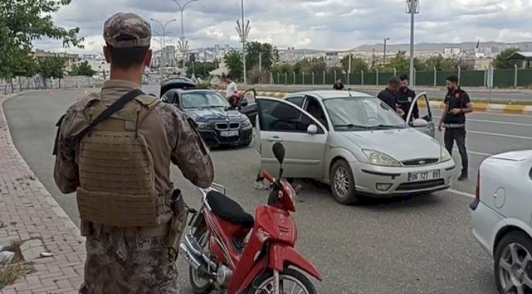 Şanlıurfa'da 12 şahıs yakalanarak gözaltına alındı!