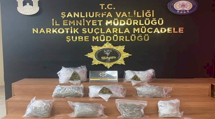 Şanlıurfa'da Bir Araçta Yapılan Aramada Ele Geçirildi! 3 Gözaltı