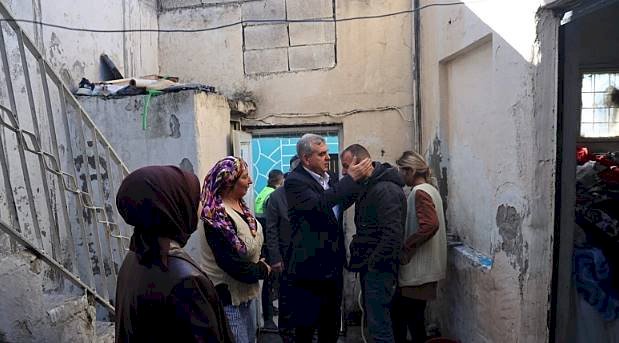 Başkan Beyazgül, Birecik'te vatandaşların evlerine konuk oldu