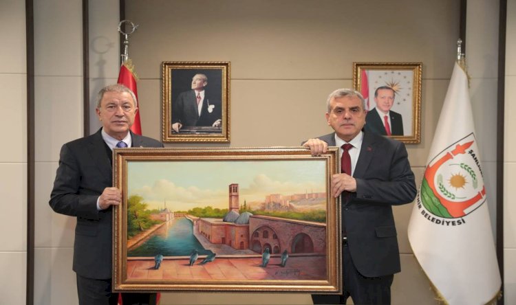 Hulusi Akar'dan Başkan Beyazgül'e ziyaret