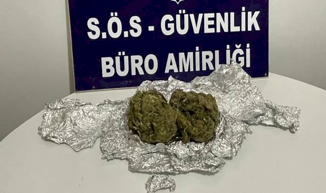 Hilvan'da Bir Araçta Uyuşturucu Ele Geçirildi! 2 Gözaltı