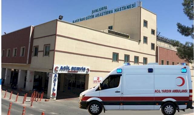 Urfa'da Yolun Karşına Geçmek İsteyen Kadın Canından Olacaktı!