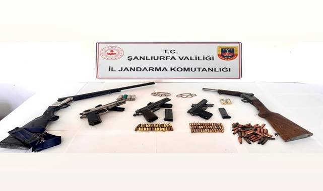 Şanlıurfa Jandarmasından Ruhsatsız Silah Operasyonu: 10 Gözaltı