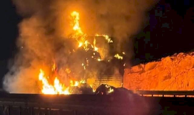 Viranşehir-Şanlıurfa Yolunda Tır Alev Topuna Döndü